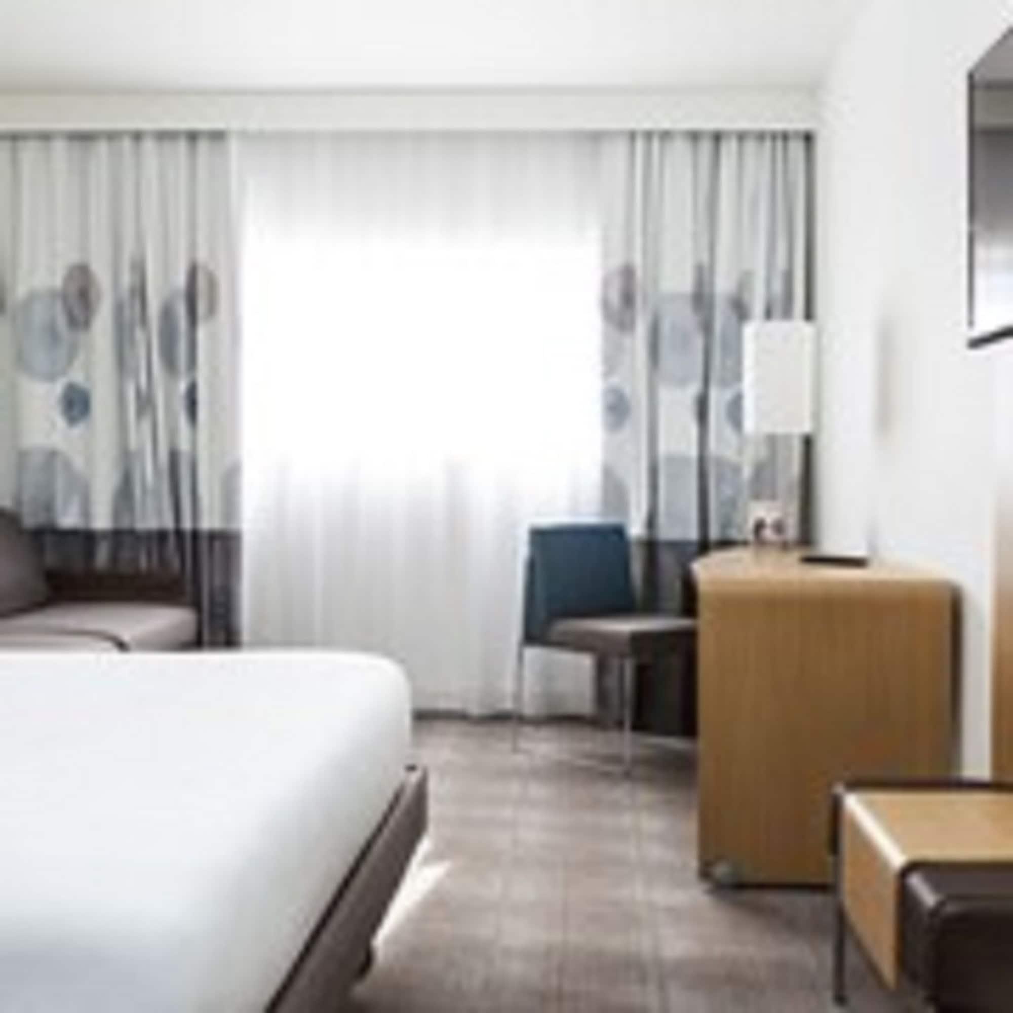 Novotel Saint-Quentin En Yvelines Magny-les-Hameaux Exterior photo