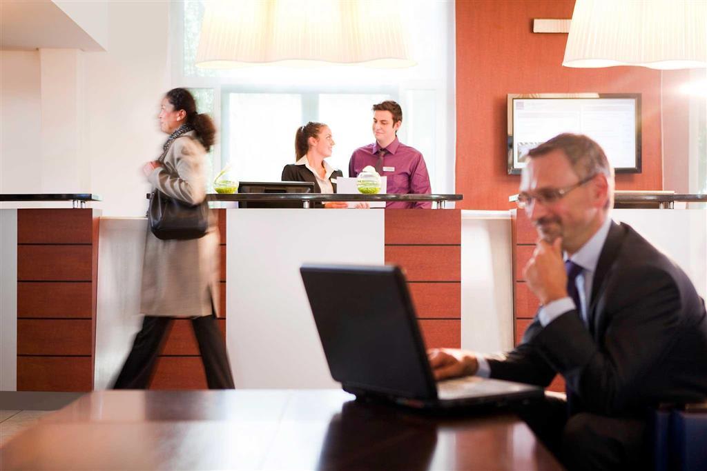 Novotel Saint-Quentin En Yvelines Magny-les-Hameaux Exterior photo