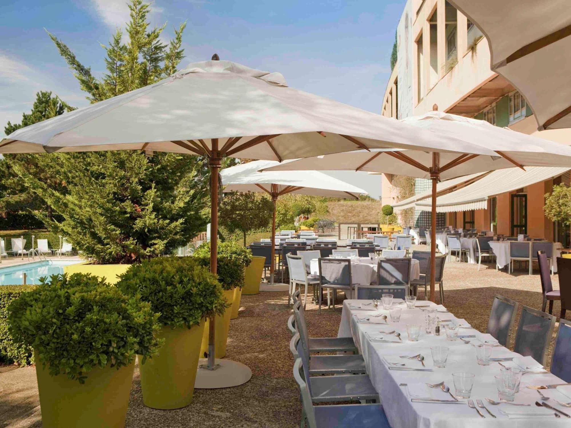 Novotel Saint-Quentin En Yvelines Magny-les-Hameaux Exterior photo