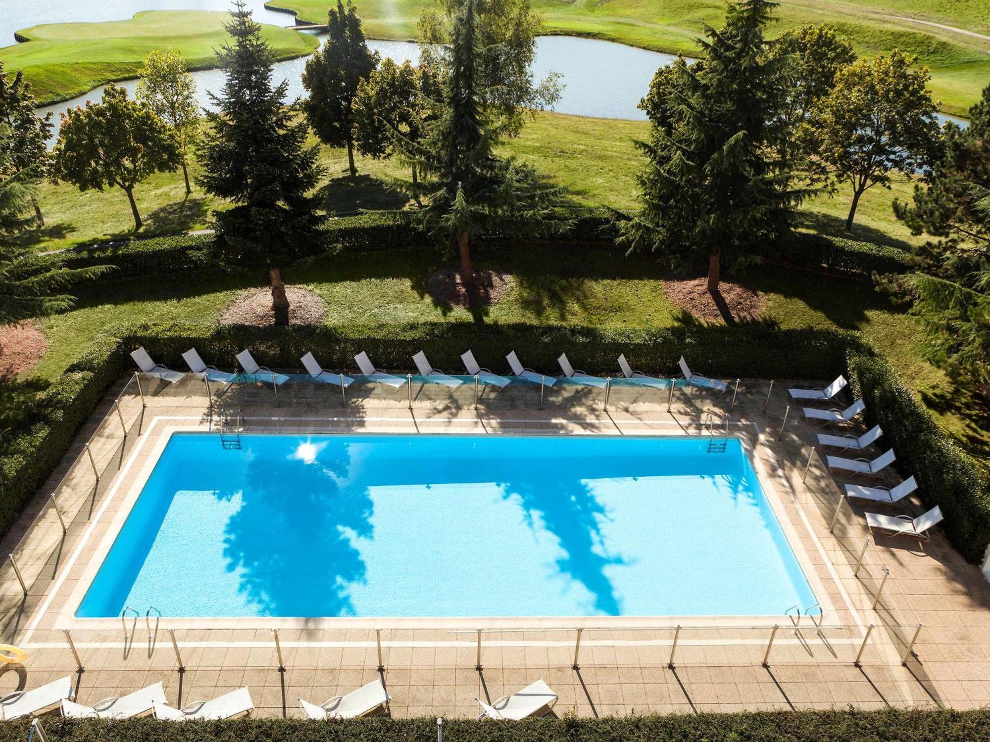 Novotel Saint-Quentin En Yvelines Magny-les-Hameaux Exterior photo