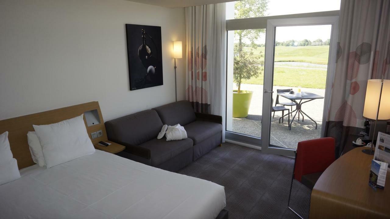 Novotel Saint-Quentin En Yvelines Magny-les-Hameaux Exterior photo