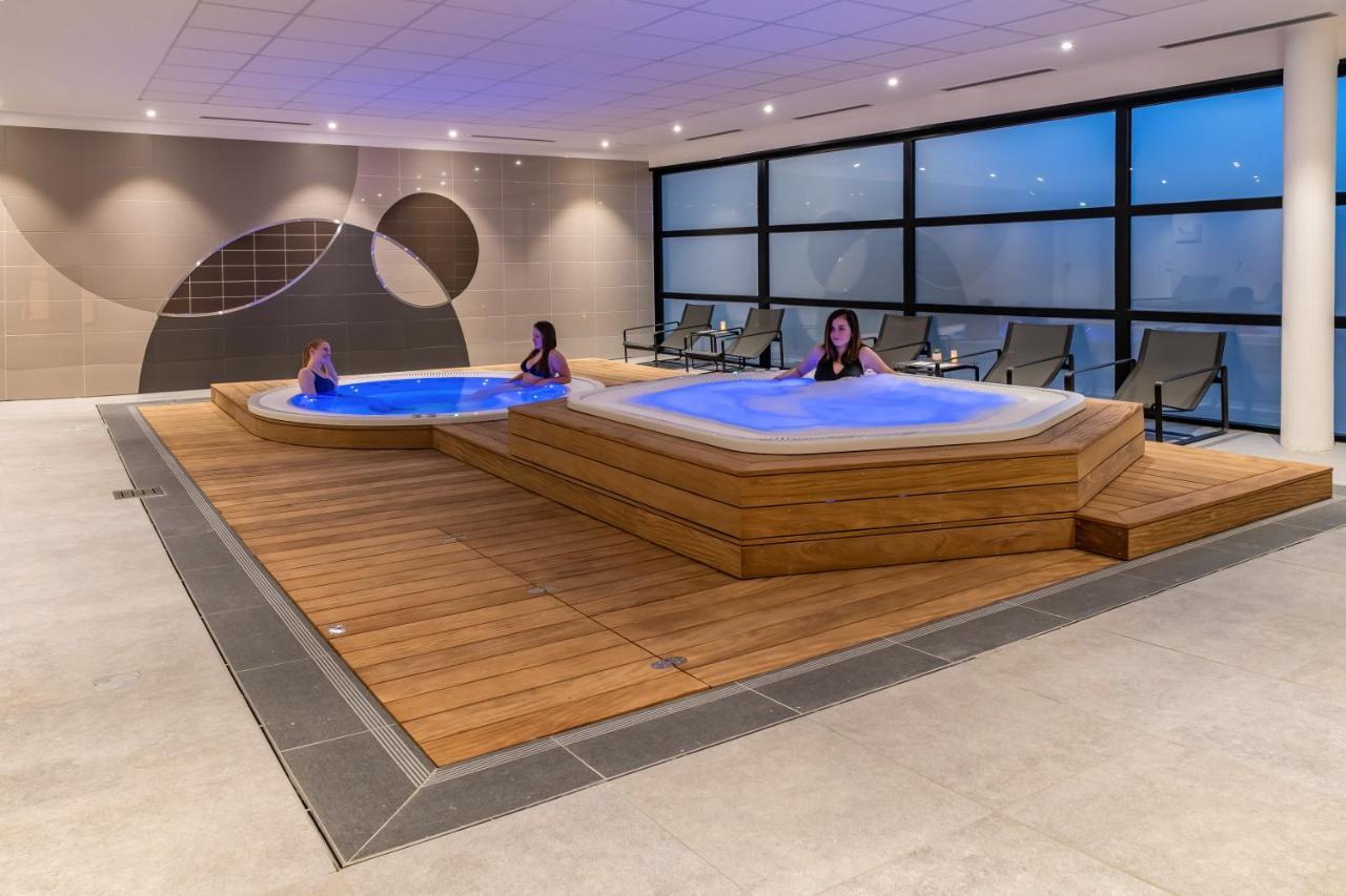 Novotel Saint-Quentin En Yvelines Magny-les-Hameaux Exterior photo